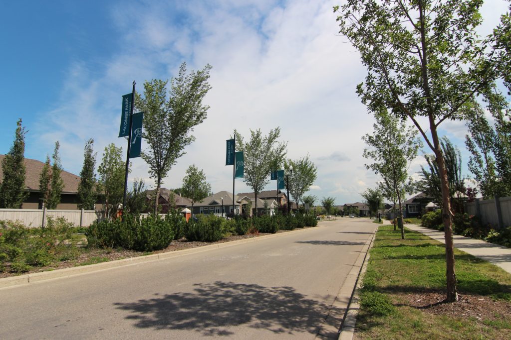 Lacombe Park St. Albert Homes For Sale